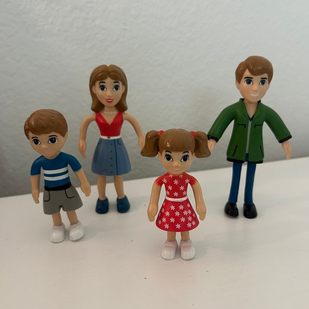 Lakeshore Bendable Play Dolls Mom, Dad, Brother & Sister Family Set